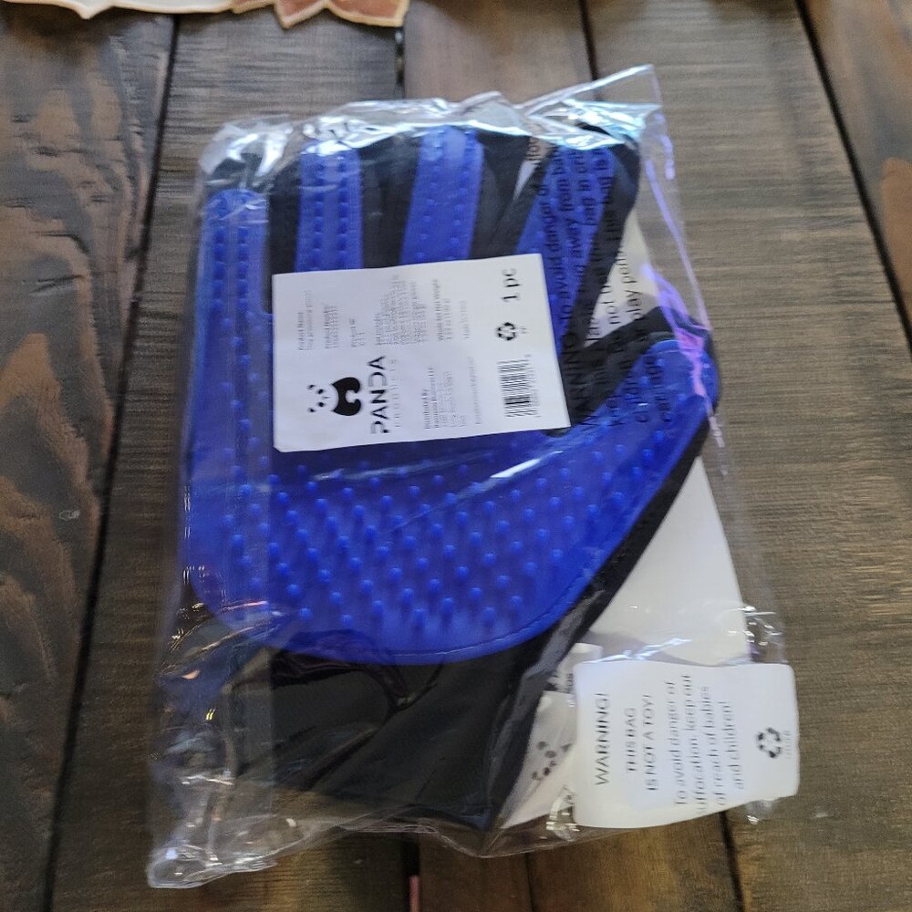 Pet Grooming Glove